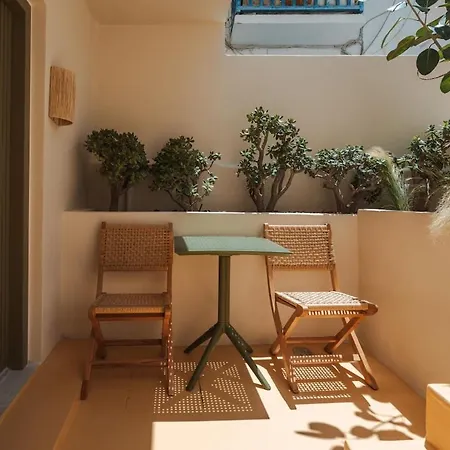 شقة Chic Elysium - Serenity Naxos City