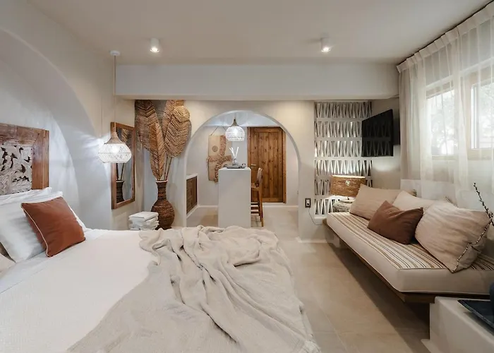 Chic Elysium - Serenity * Naxos City